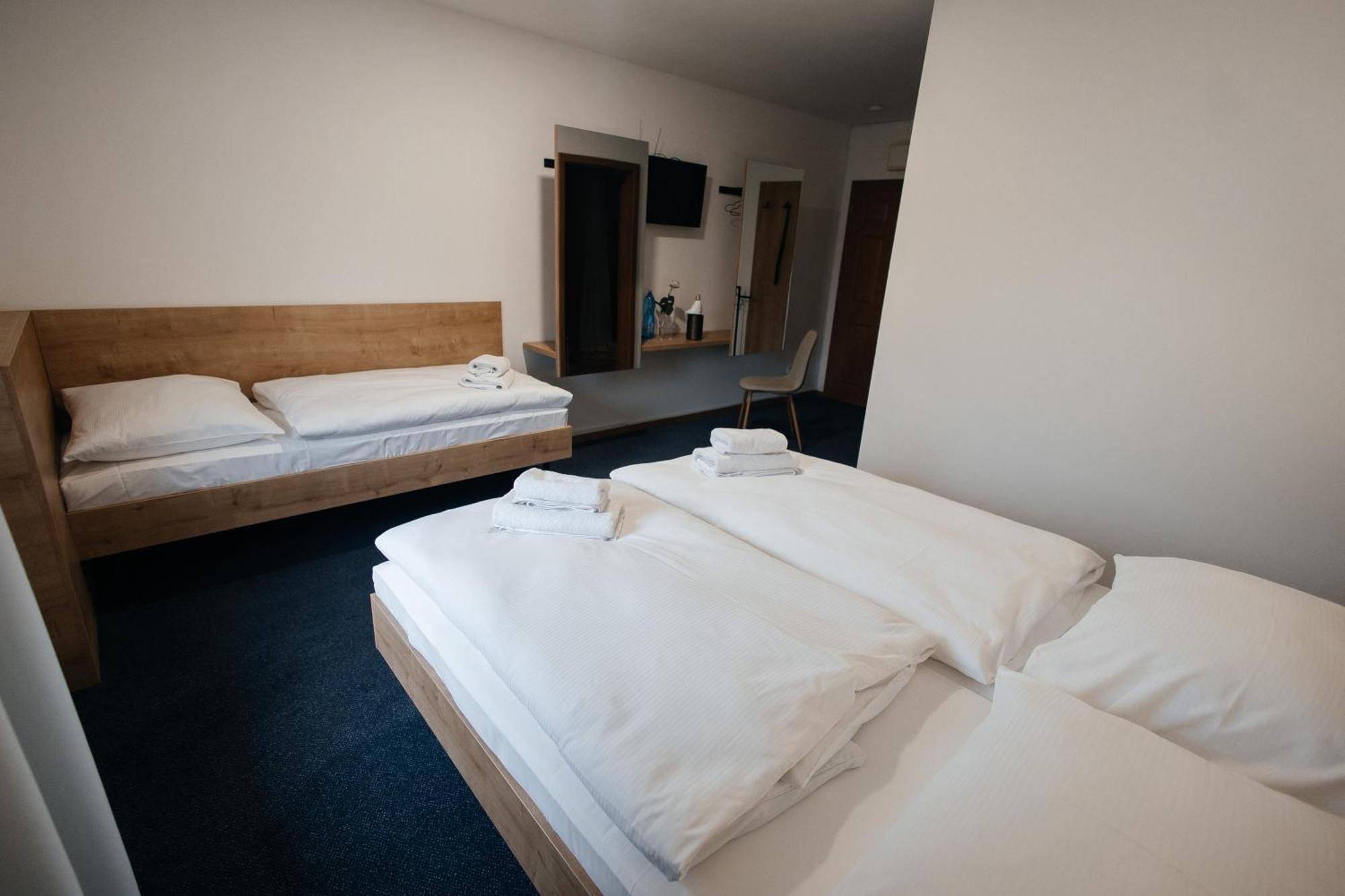 Golden Golem Hotel & Spa Prag Dış mekan fotoğraf