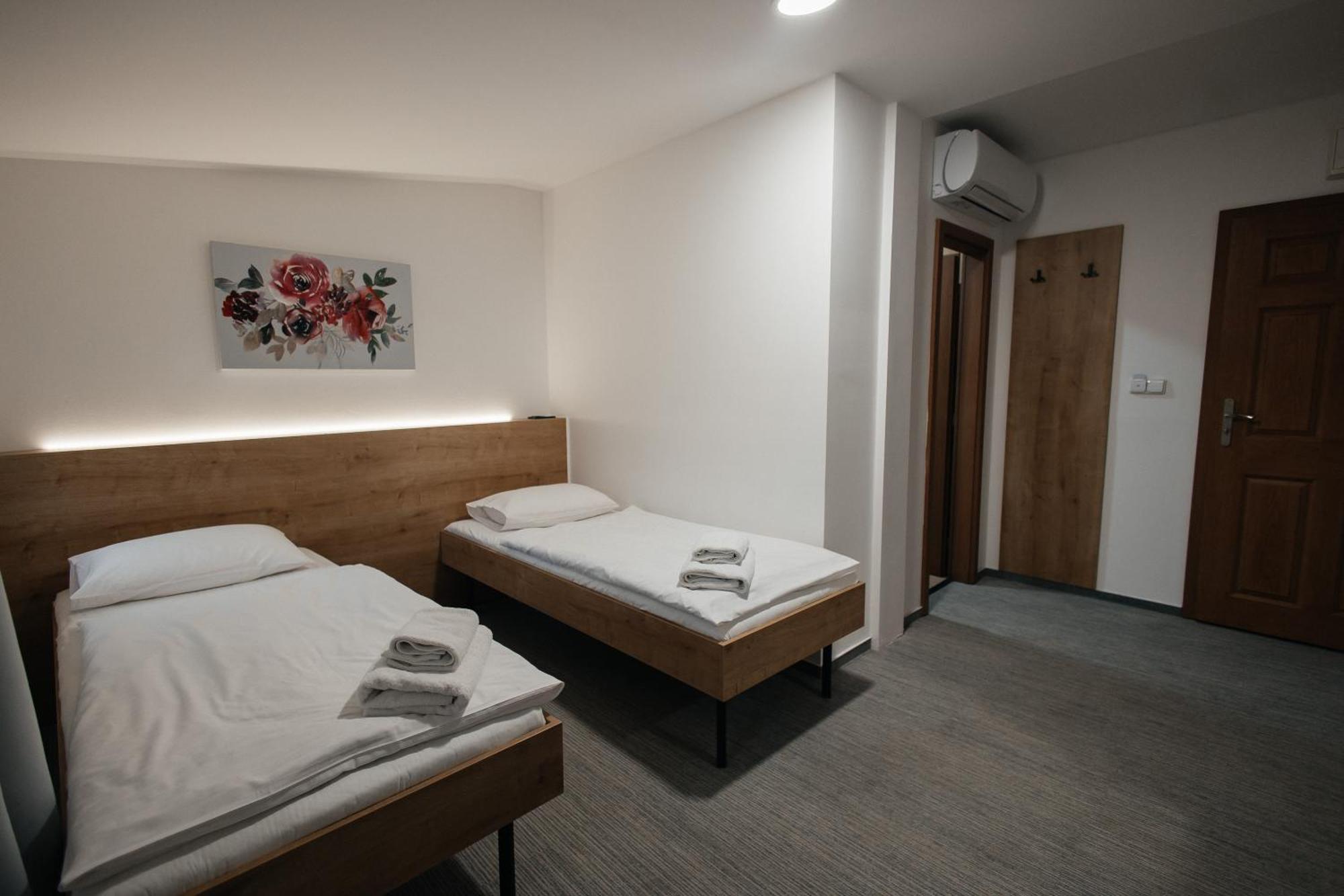 Golden Golem Hotel & Spa Prag Dış mekan fotoğraf
