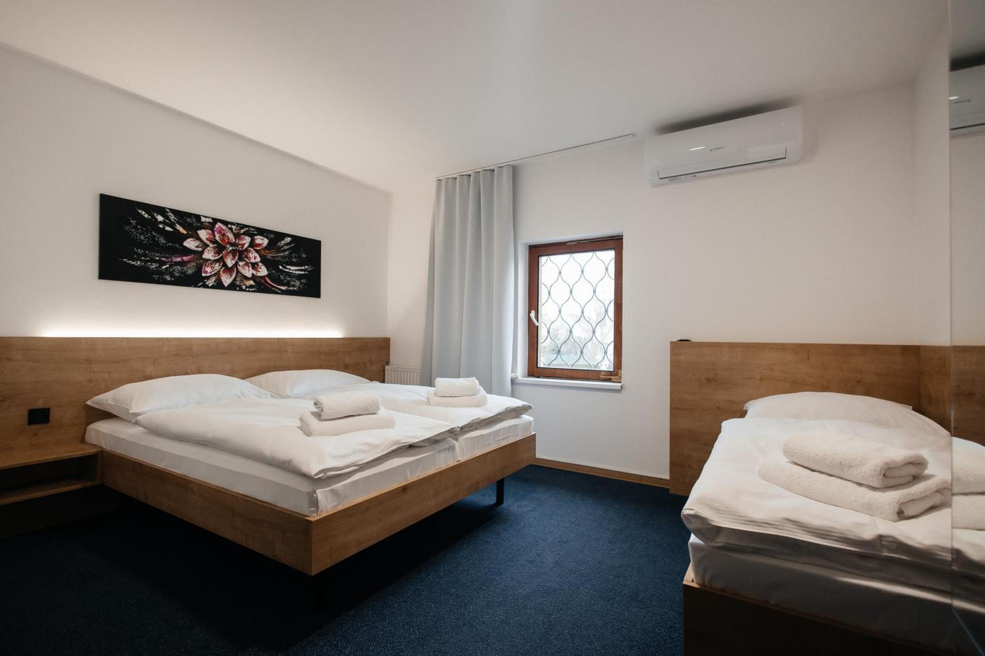 Golden Golem Hotel & Spa Prag Dış mekan fotoğraf