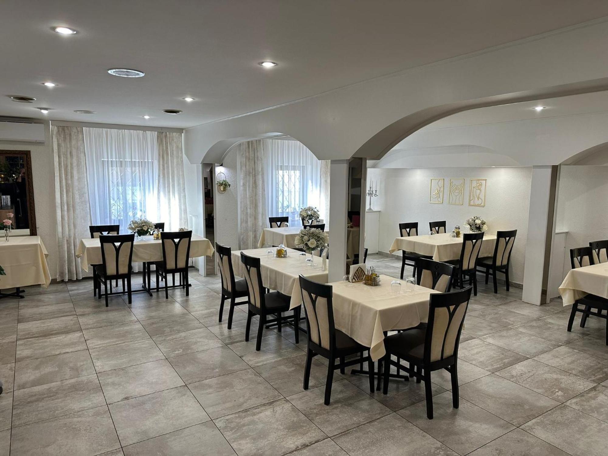 Golden Golem Hotel & Spa Prag Dış mekan fotoğraf